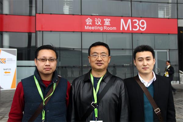 江蘇泰州高港區招商局何慧林(中).jpg