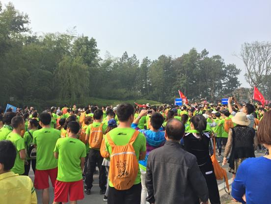 跳戰(zhàn)青春·大自然家居助陣第五屆綠運會.jpg