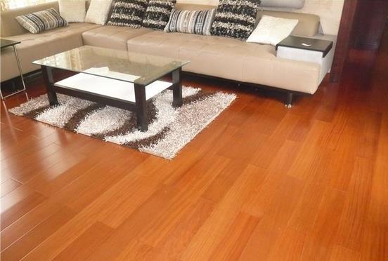 國產(chǎn)地板如何在高端市場拿下半壁江山?.jpg 國產(chǎn)地板如何在高端市場拿下半壁江山?.jpg