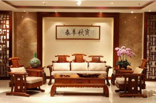 消費者應(yīng)謹慎消費“便宜”的紅木家居.jpg