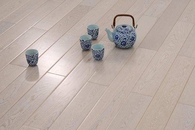 多元化的發展，地板企業發展找準方向是關鍵.jpg