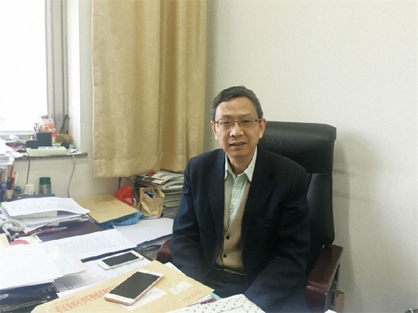 全國政協委員賈康:環保稅立法領跑全面深化改革 全國政協委員賈康:環保稅立法領跑全面深化改革