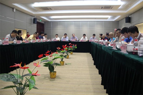 國(guó)際熱帶木材組織成員與中國(guó)木業(yè)企業(yè)代表在滬交流探討