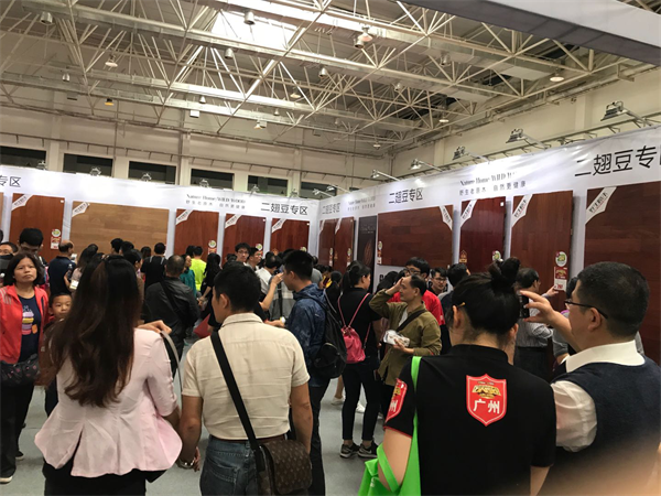大自然家居萬(wàn)人瘋搶：奏響新零售最強(qiáng)音